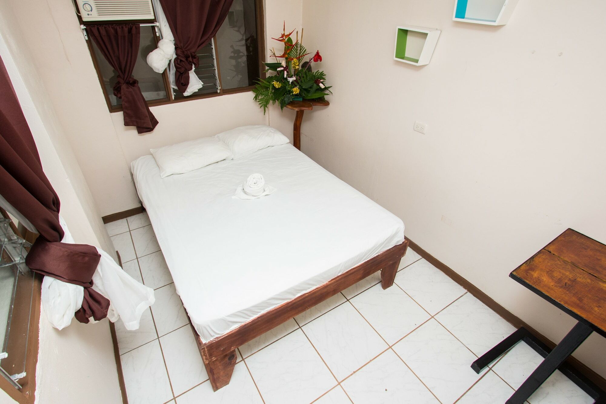 New Hostel Manuel Antonio, Meet New People Exterior foto